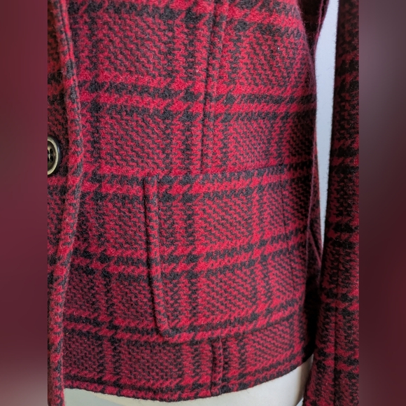 ✨HP✨ EUC....Talbots Red and BlackTimeless Classic Plaid Blazer Size 4 Petite - Picture 4 of 10